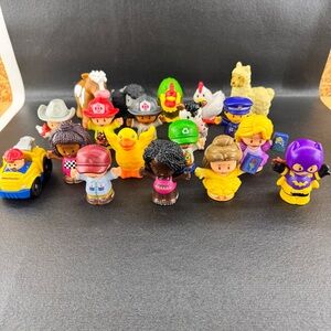 Fisher Price Little People Lot 20 Pieces Wheelie Barbie Farm Disney DC